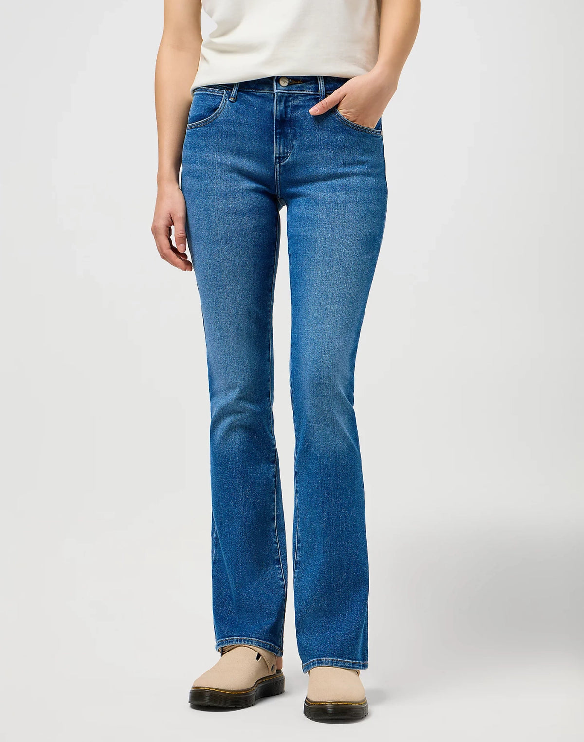 DAMSKIE SPODNIE WRANGLER BOOTCUT RAVEN 112334275