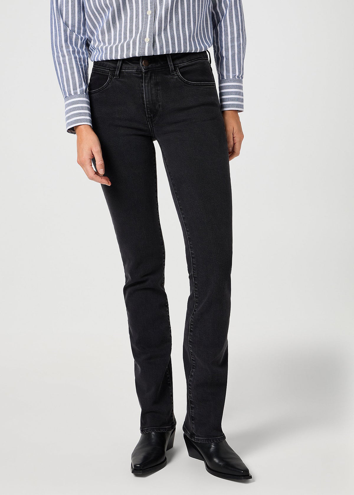 Damskie Spodnie Wrangler Bootcut Sultry Blackout 112364507