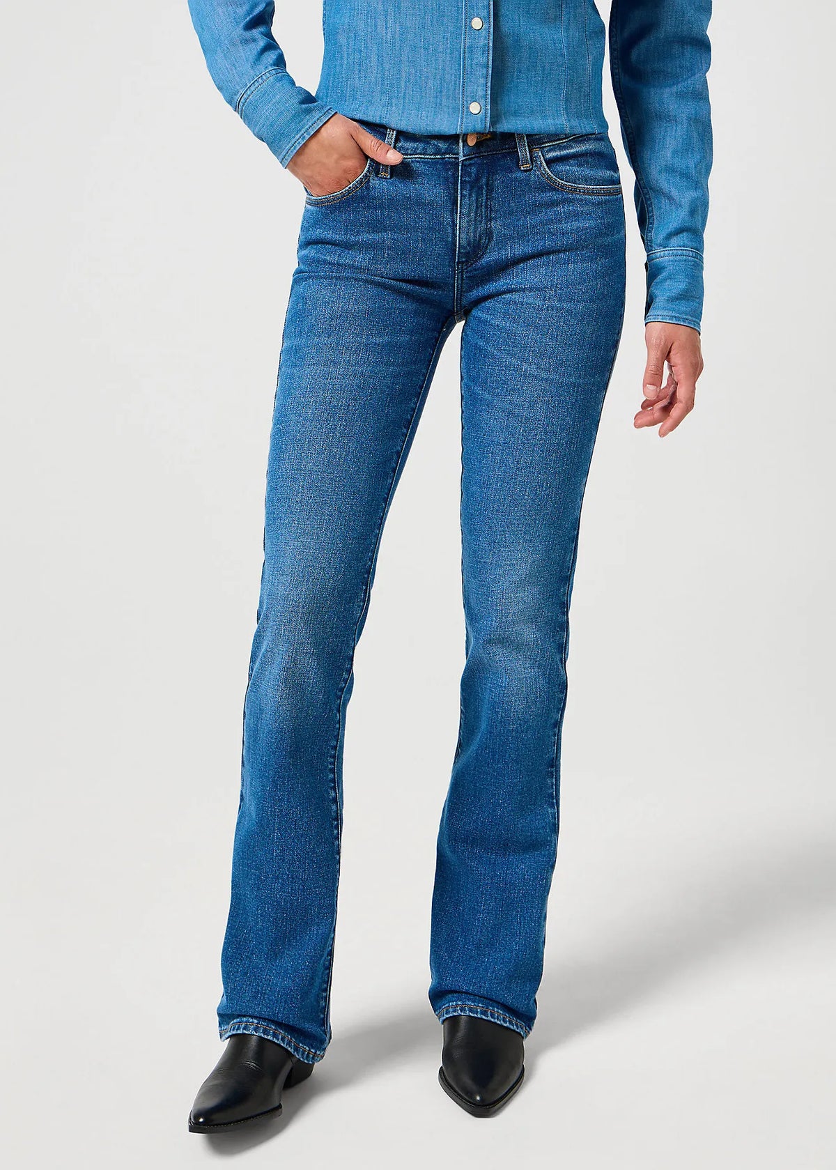 DAMSKIE SPODNIE WRANGLER BOOTCUT VINTAGE BLUE 112356394