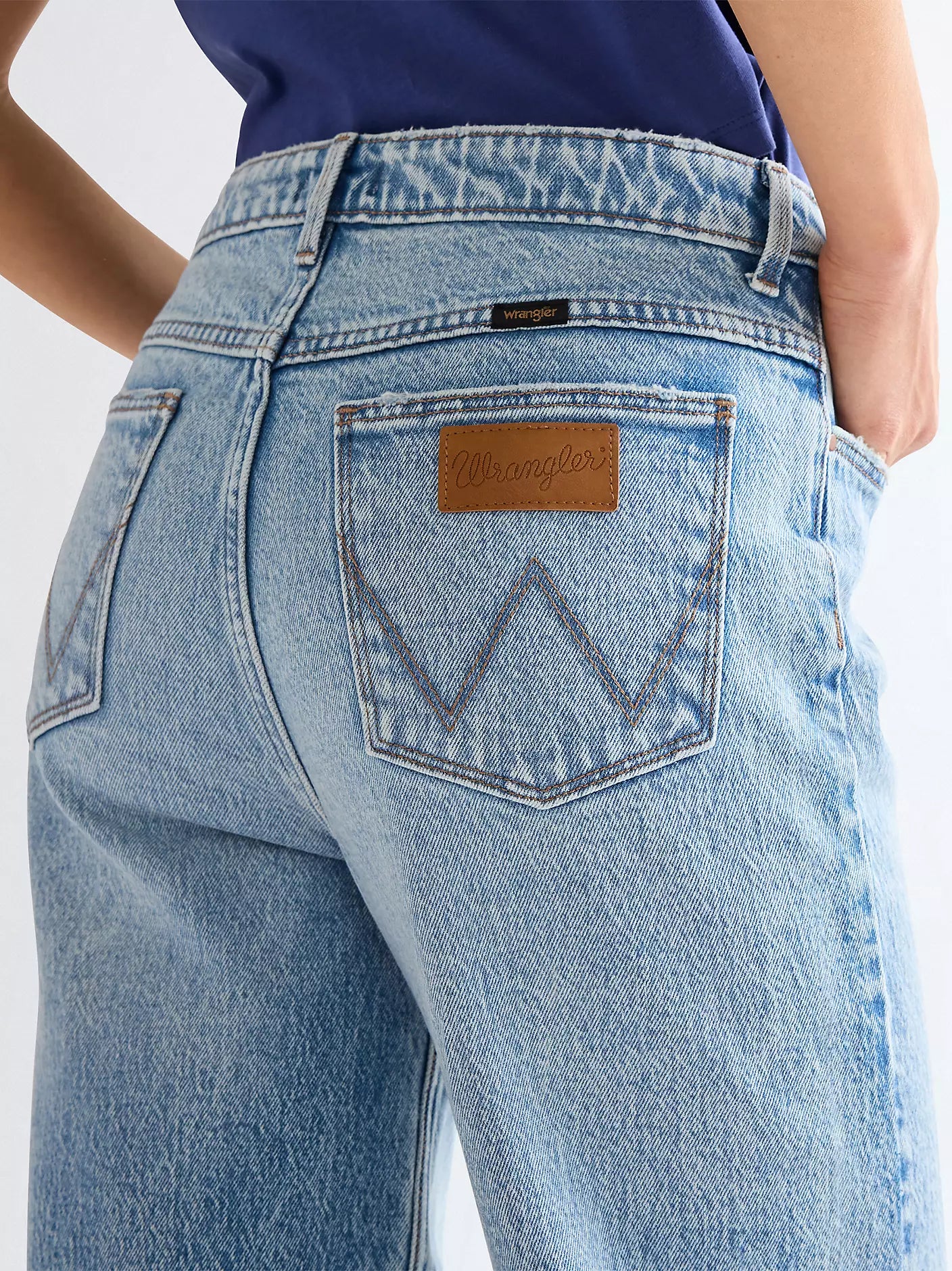 Damskie Spodnie Jeansowe Wrangler Loose Straight Blissful 112378205