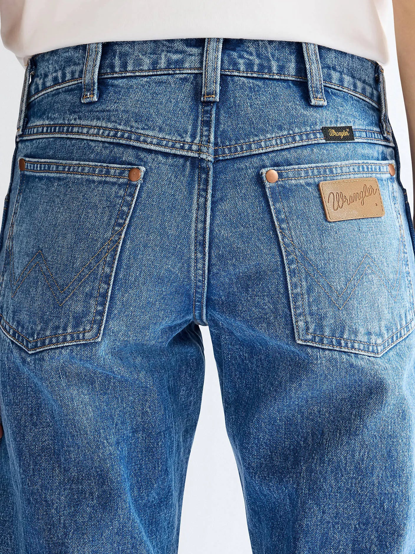 Damskie Spodnie Jeansowe Wrangler Low Rise Cowboy Jean Lasso Lagoo 112371112