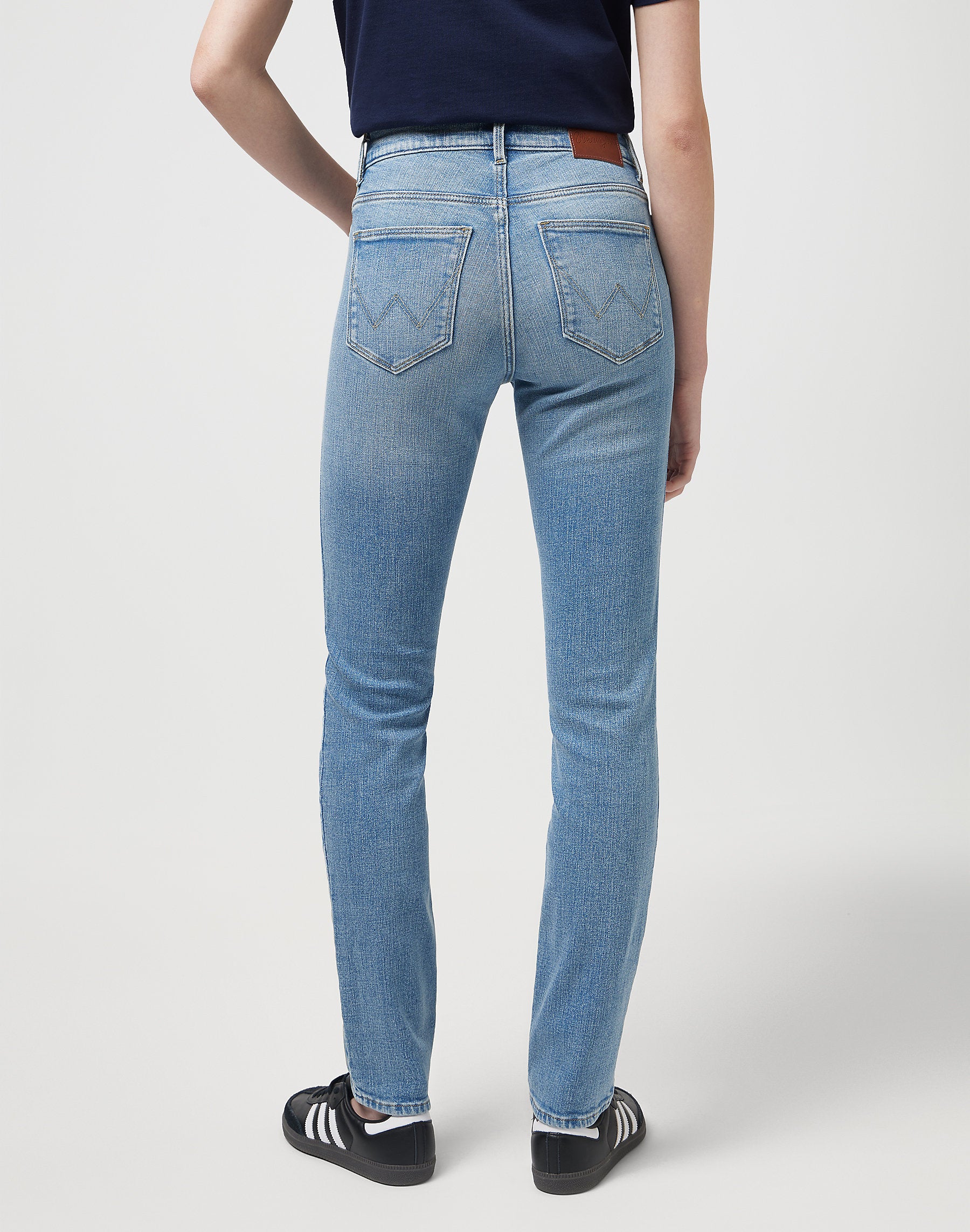DAMSKIE SPODNIE WRANGLER SLIM SOUTHEAST 112352337