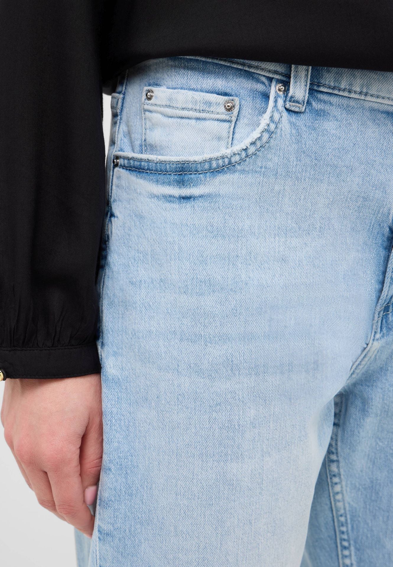 Damskie Spodnie Jeansowe Mustang Style Brooks Relaxed Slim Denim Blue 1016907 5000 200