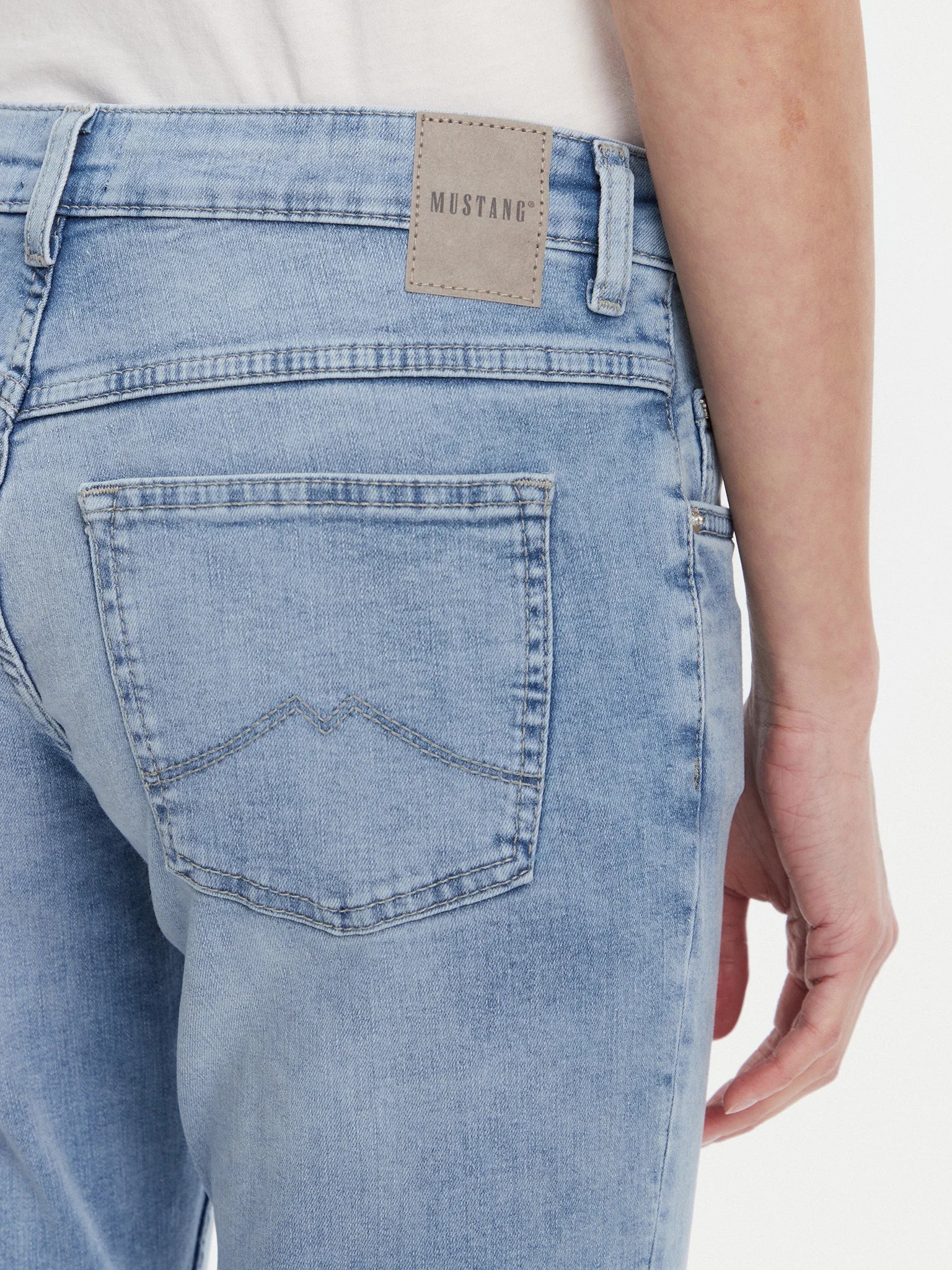 Damskie Spodnie Jeansowe Mustang Style Rebecca Slim Denim Blue 1016620 5000 302