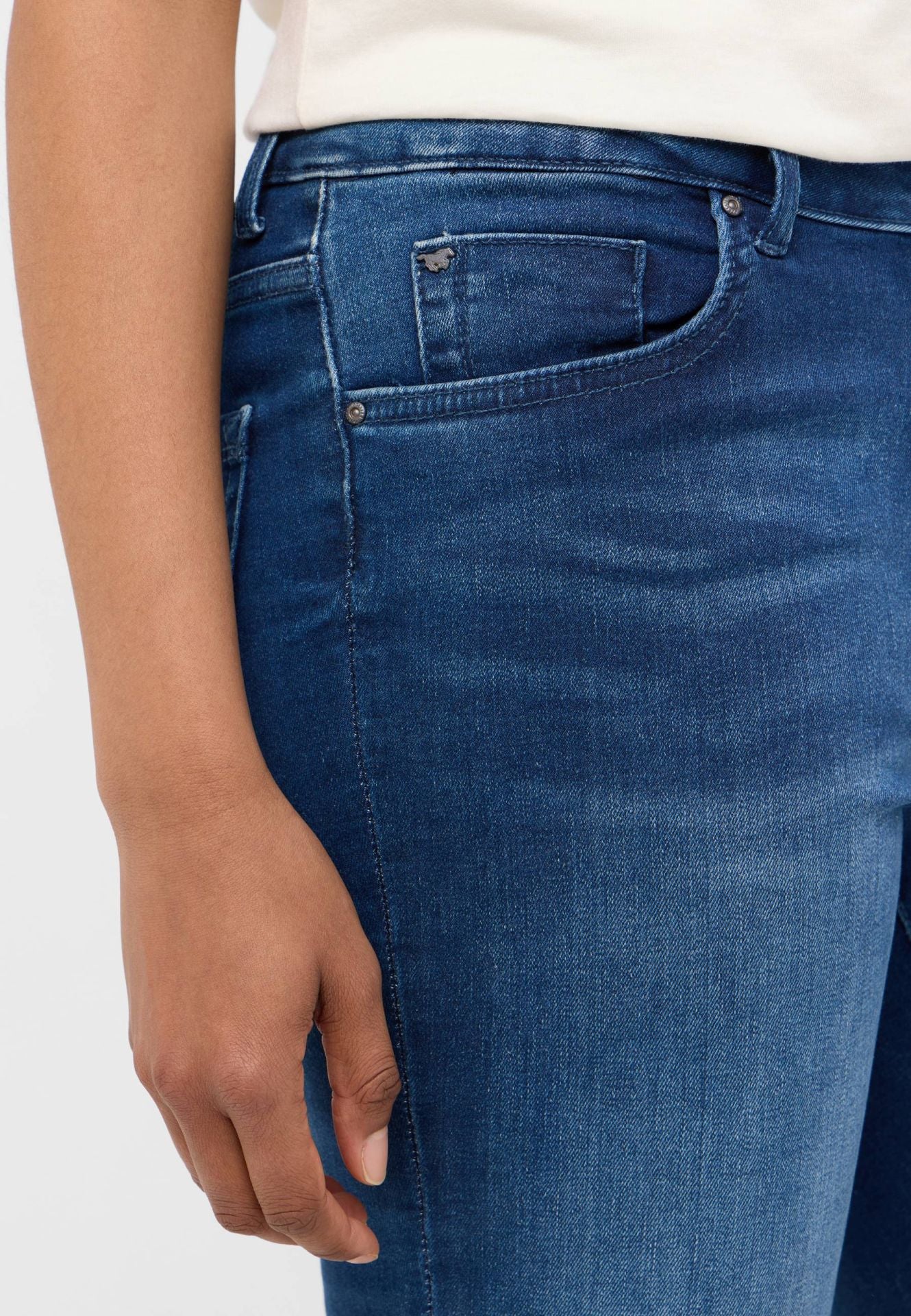 Damskie Spodnie Jeansowe Mustang Style Shelby Skinny Denim Blue 1015975 5000 742