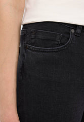 Damskie Spodnie jeansowe Mustang Style Shelby Slim Denim Black 1015564 4000 802