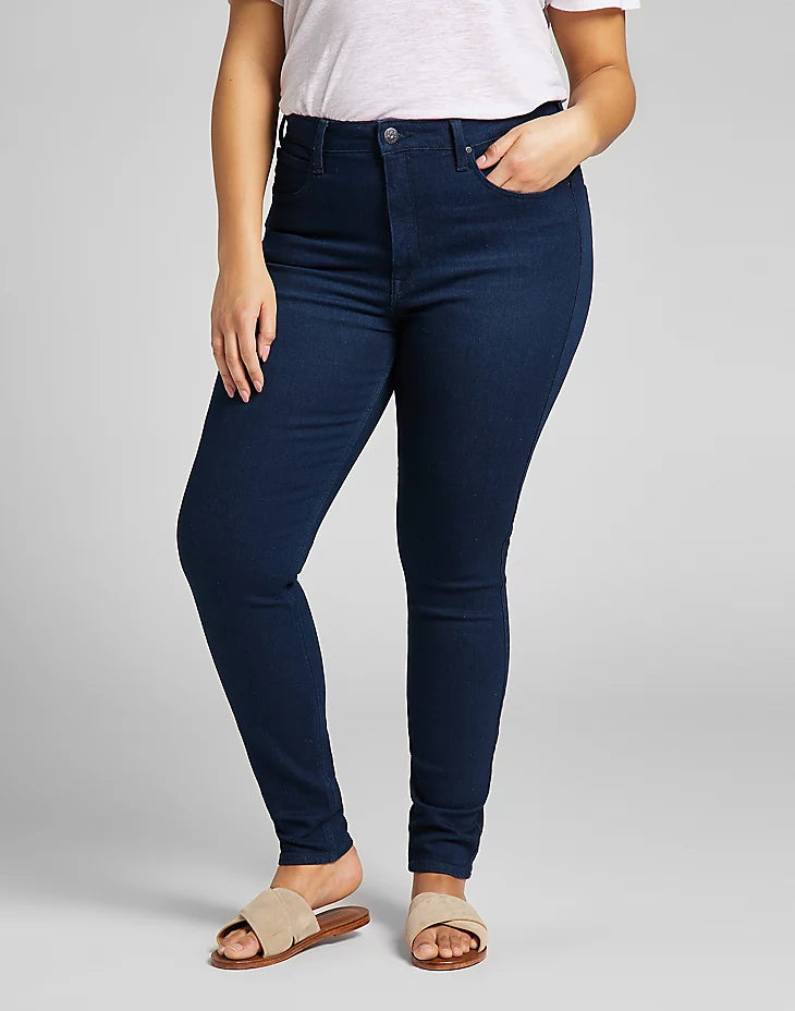 Damskie spodnie jeansowe LEE Super High Scarlett DARK EVITA L32GPVYY 112107495