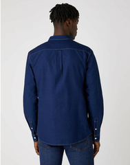 KOSZULA MĘSKA WRANGLER LS 1PKT BUTTON DOWN INDIGO W5A3BM452 112130016