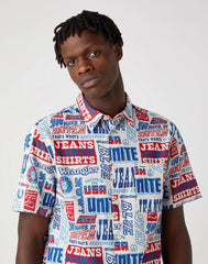 KOSZULA MĘSKA WRANGLER SS RELAXED SHIRT TEXT MANIA W5J47S18E 112130181