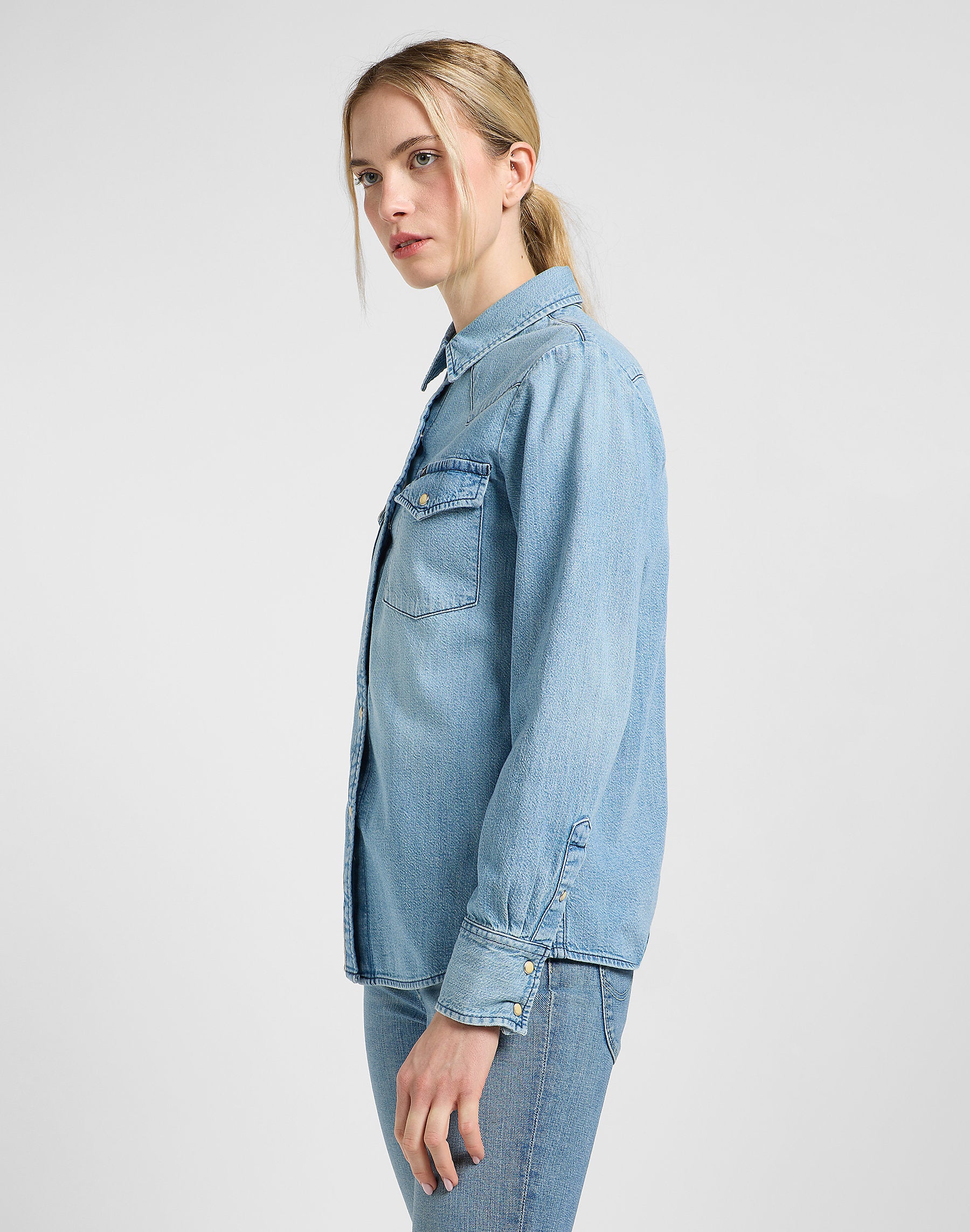 LEE DAMSKA KOSZULA JEANSOWA LEE WESTERN SHIRT MODERN BLUE 112363425