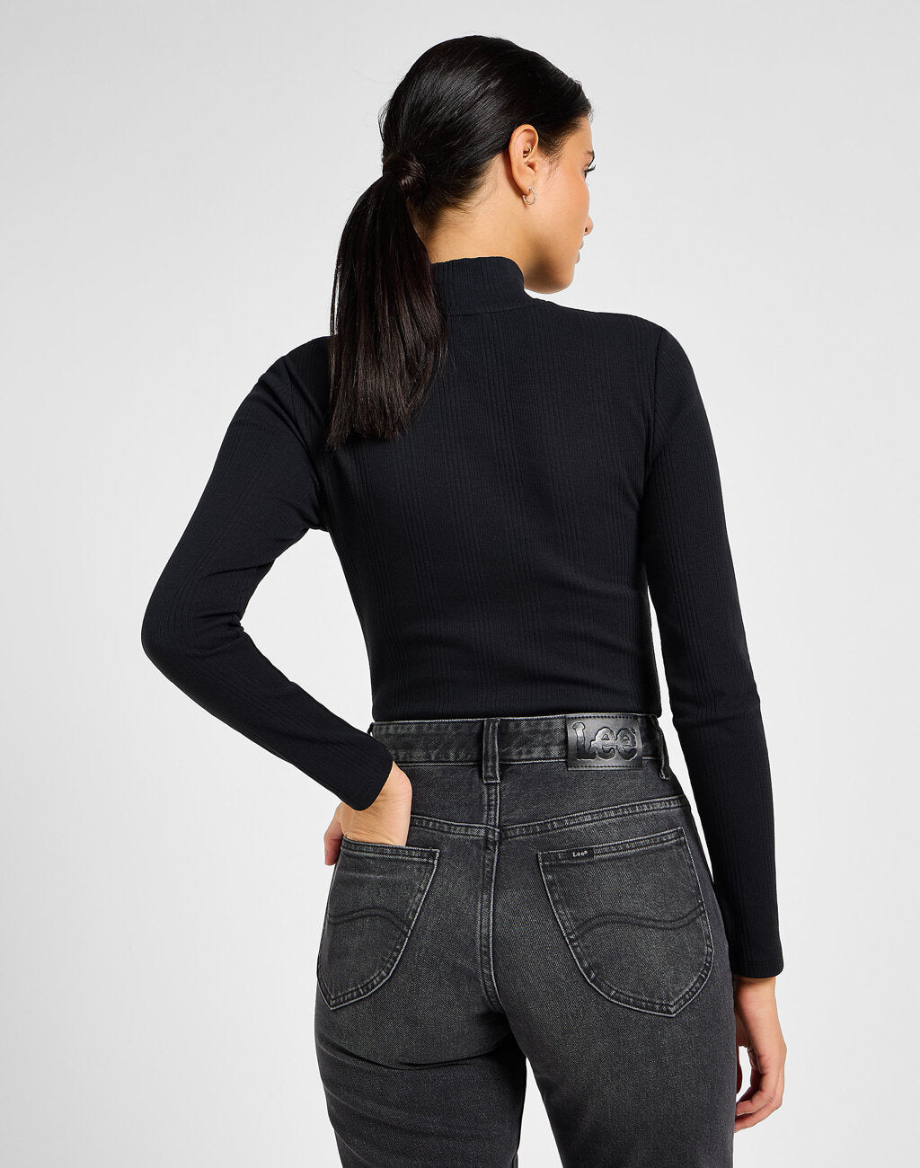 LEE DAMSKA KOSZULKA RIBBED LS HIGH NECK UNIONALL BLACK 112355165 L40H008520