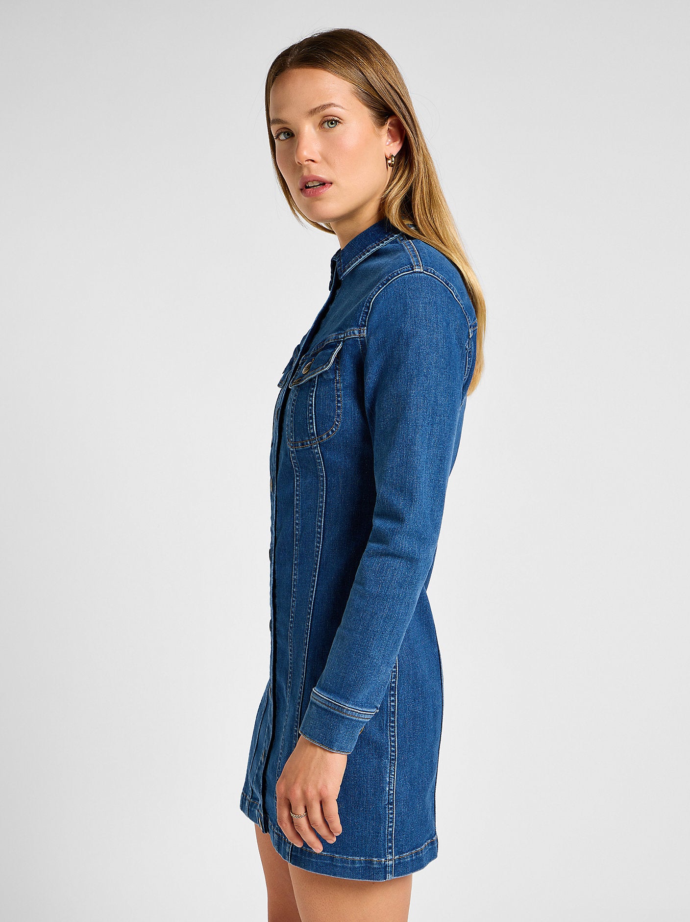 LEE DAMSKA SUKIENKA JEANSOWA LEE FOREVERFIT RIDER DRESS CLEAN RILEY 112355125