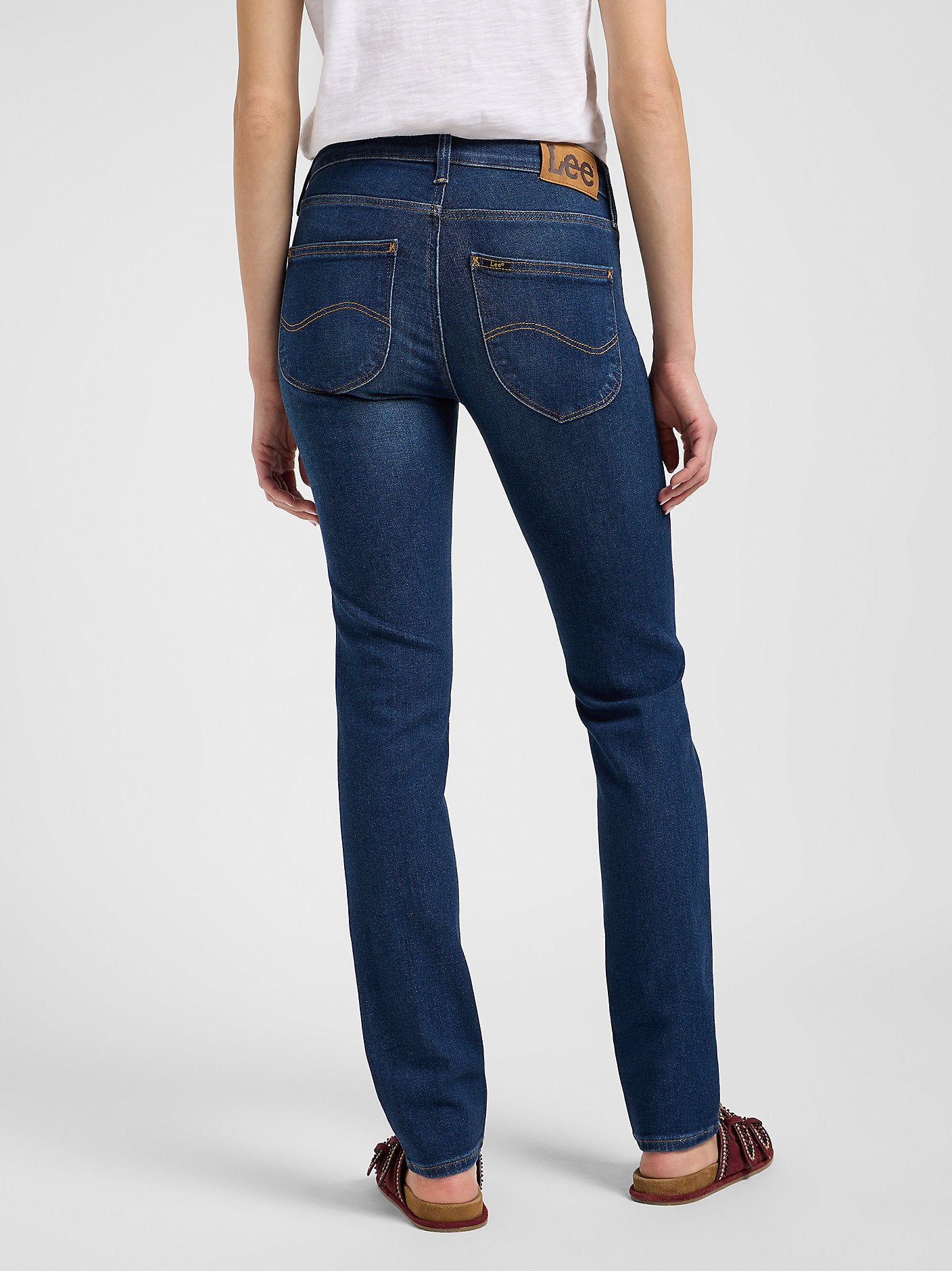 LEE DAMSKIE SPODNIE JEANSOWE LEE ELLY RAIN FALLS 112365083