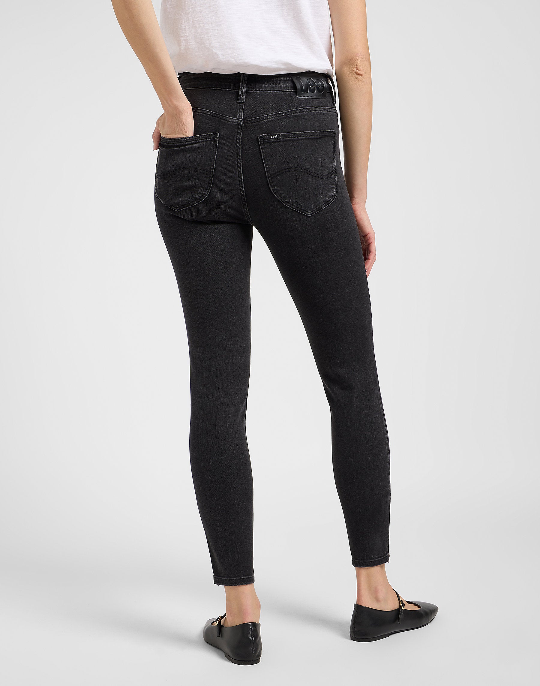 LEE DAMSKIE SPODNIE JEANSOWE LEE SCARLETT HIGH ZIP TRUE TO BLACK 112365074