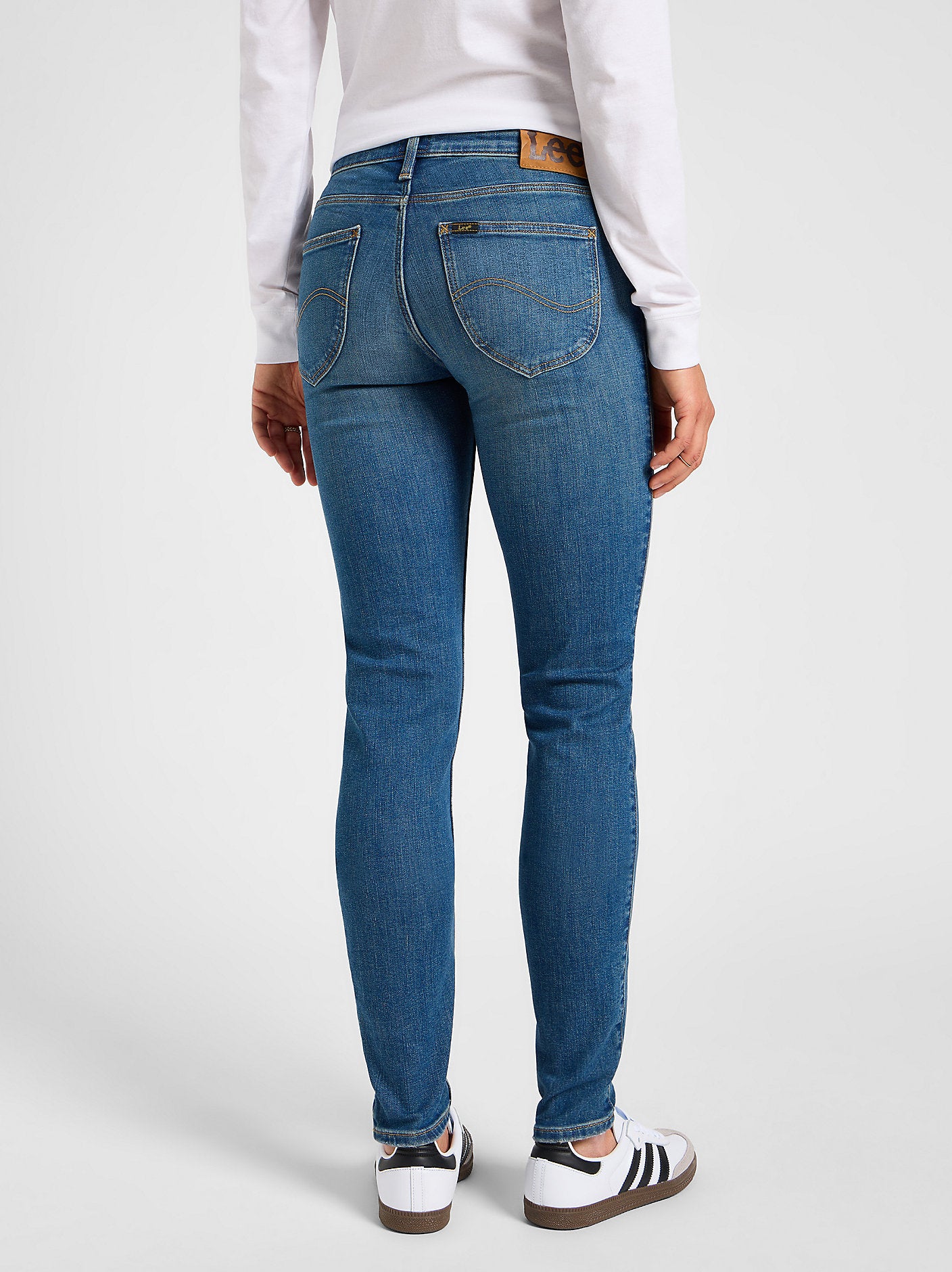 LEE DAMSKIE SPODNIE JEANSOWE LEE SCARLETT MID DUST 112355242