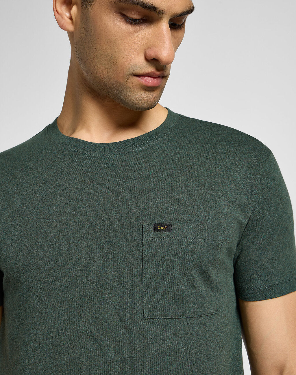 LEE MĘSKA KOSZULKA ULTIMATE POCKET TEE OLIVE NIGHT 112355560 L66J016192