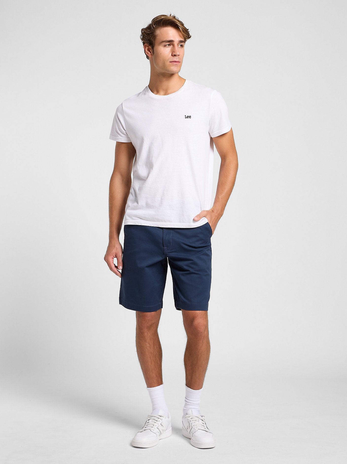 LEE MĘSKIE SPODENKI MATERIAŁOWE LEE RELAXED CHINO SHORT DEEP NAVY 112363934