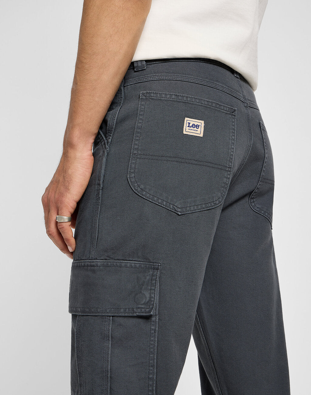 Męskie Spodnie Materiałowe Lee Cargo Pant Dark Muted Gray 112355783 L72K008531