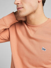 LEE PLAIN CREW SWS MĘSKA BLUZA LOGO RUST L81ISPUK 112145597