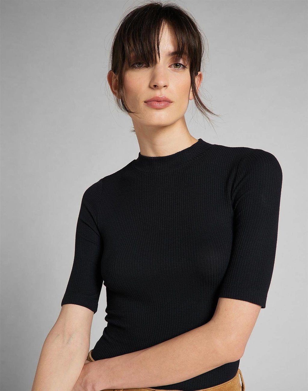 LEE RIBBED SS TEE DAMSKA BLUZKA KRÓTKI RĘKAW BLACK L40IRD01 112140008