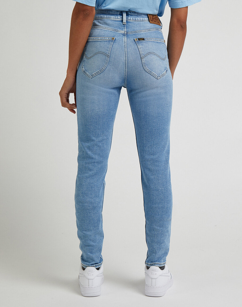 LEE SCARLETT HIGH DAMSKIE SPODNIE JEANSOWE JEANSY DŻINS RUSHING IN LIGHT L626GUB43 112333697