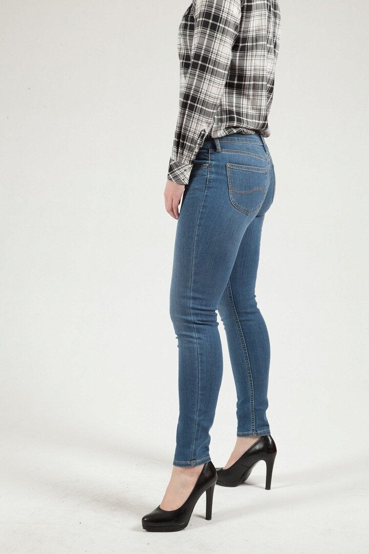 LEE SCARLETT MID DAMSKIE SPODNIE JEANSOWE TIVERTON L526EMJG 112111607