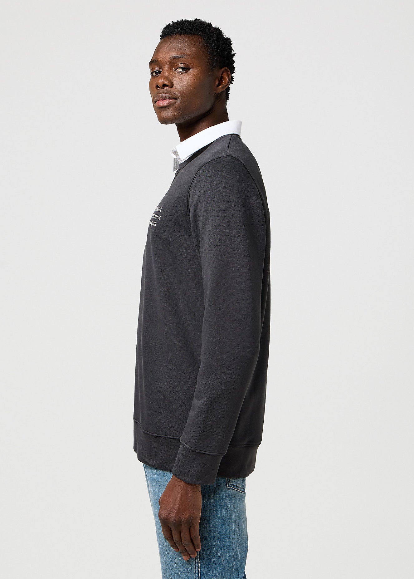 Meska Bluza Wrangler Embroidery Crew Faded Black 112371518