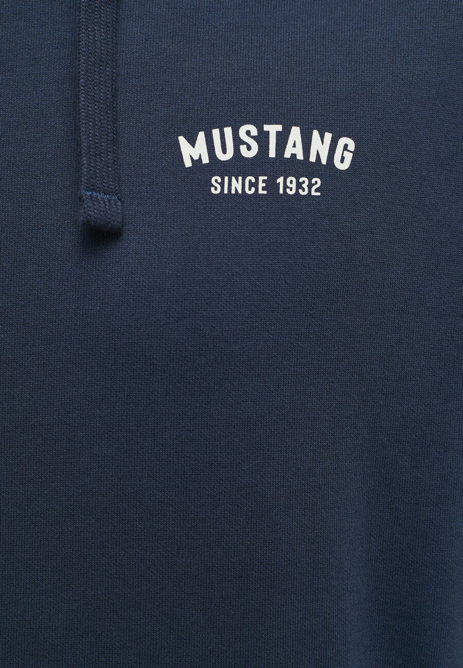 MĘSKA BLUZA Z KAPTUREM MUSTANG NADRUK Bennet Back Print Total Eclipse 1014166 5226
