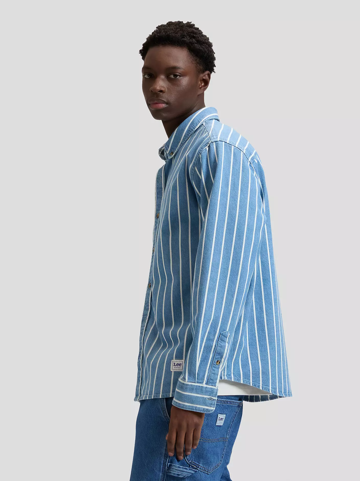 MĘSKA KOSZULA JEANSOWA LEE WORKWEAR BUTTON DOWN DENIM STRIPE 112376596