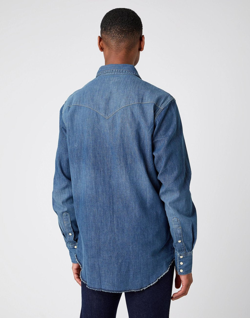 MĘSKA KOSZULA JEANSOWA WRANGLER LS WORKSHIRT TINTED BLUE W5D1AK725 112141437