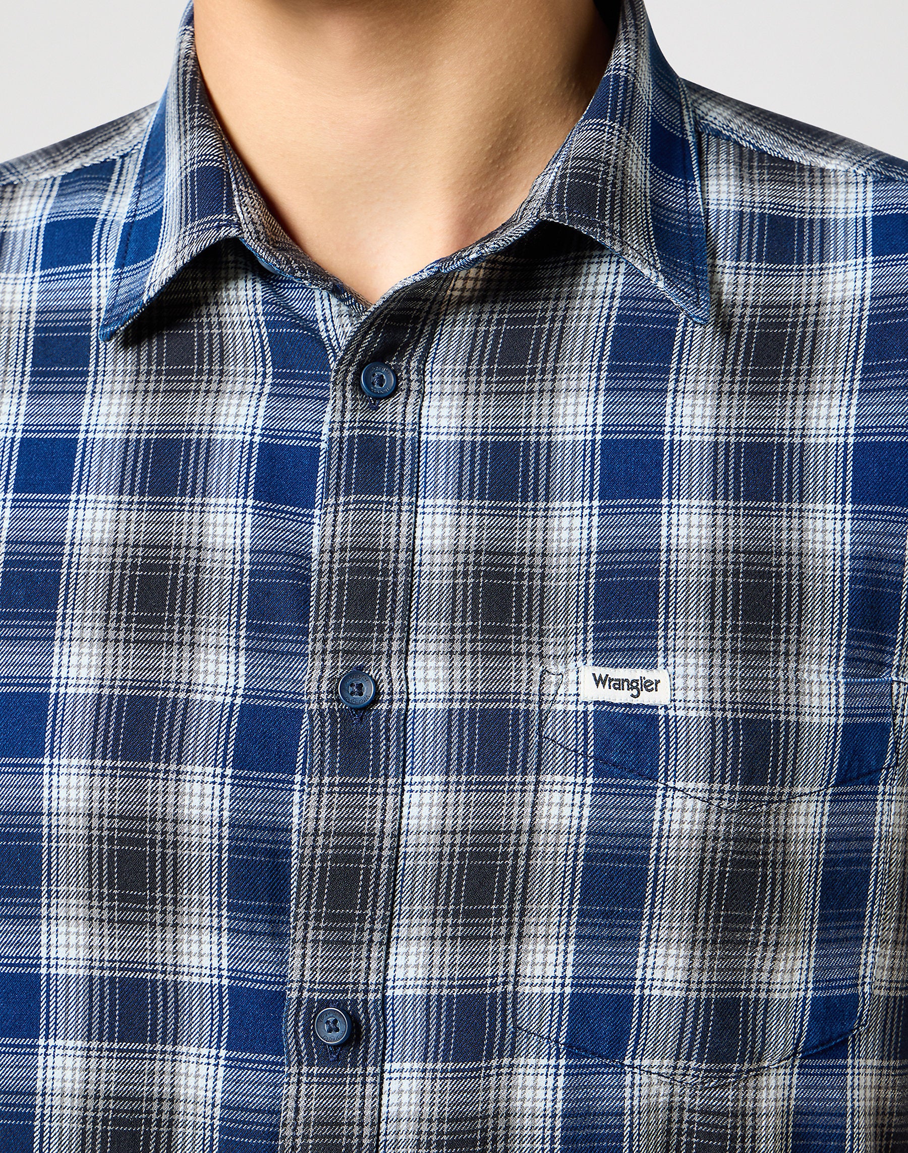MĘSKA KOSZULA KRATA WRANGLER 1 PKT INDIGO SHIRT NAVY 112357226