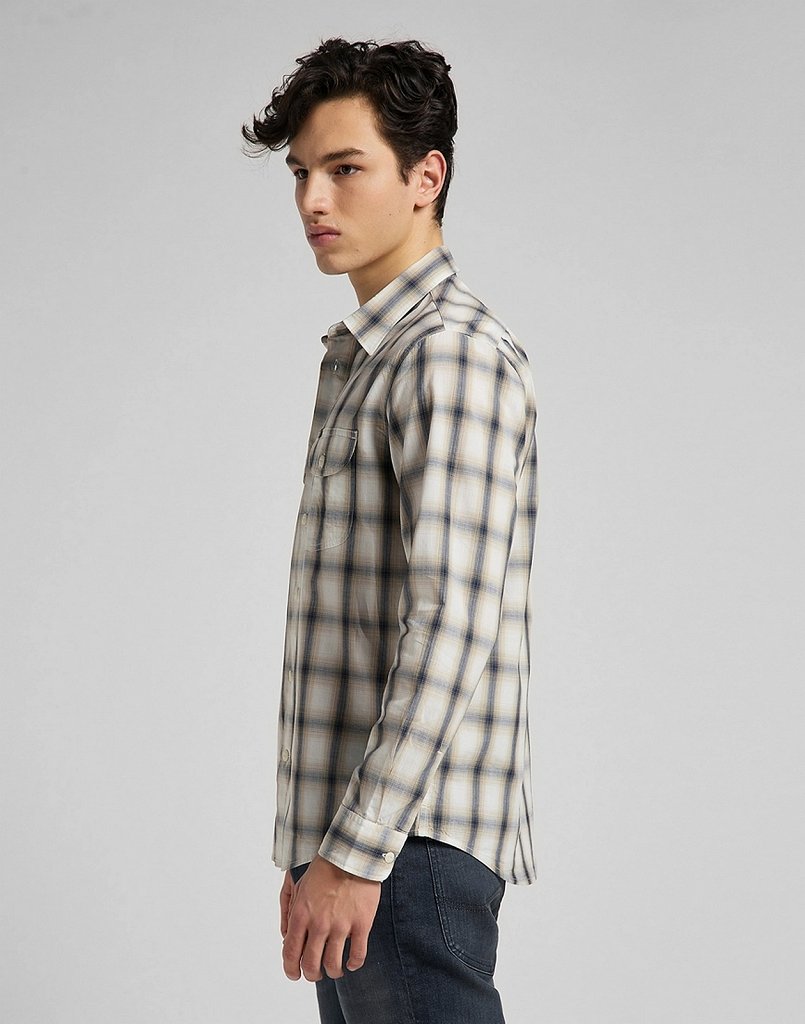 MĘSKA KOSZULA MATERIAŁOWA LEE WORKER SHIRT SERVICE SAND L68HKLOY 112117135