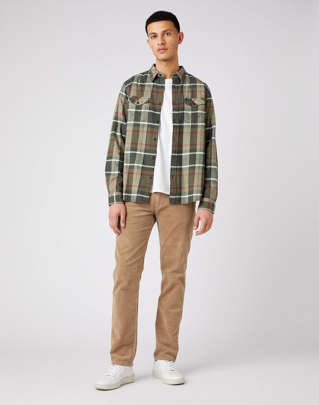 MĘSKA KOSZULA MATERIAŁOWA WRANGLER LS 2PKT FLAP SHIRT IVY GREEN W5A53WXIX 112141427