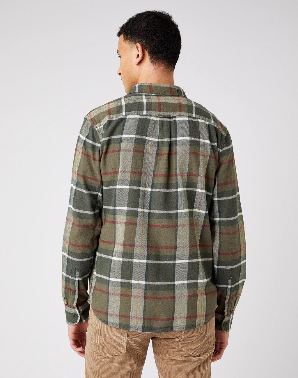 MĘSKA KOSZULA MATERIAŁOWA WRANGLER LS 2PKT FLAP SHIRT IVY GREEN W5A53WXIX 112141427
