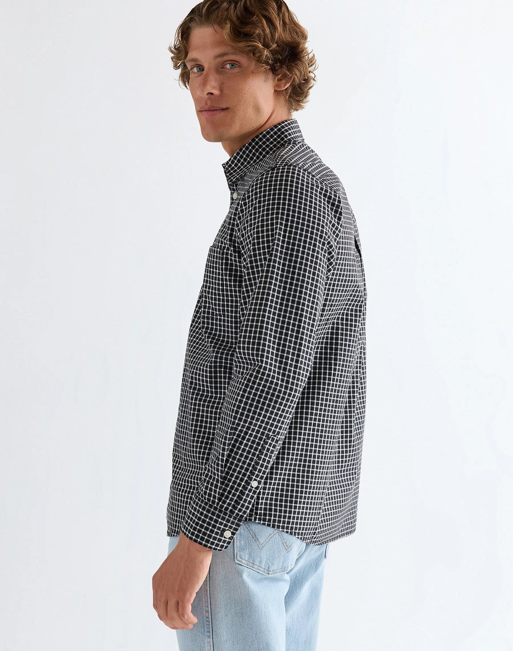 MESKA KOSZULA WRANGLER 1 PKT SHIRT BLACK 112378031