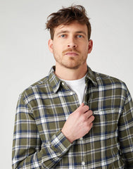 MĘSKA KOSZULA WRANGLER LS 1 PKT SHIRT IVY GREEN W5F1B3XIX 112141439