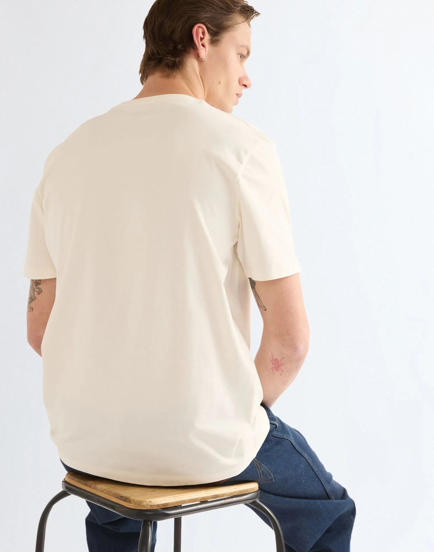 MĘSKA KOSZULKA WRANGLER AMERICANA TEE WORN WHITE 112387010