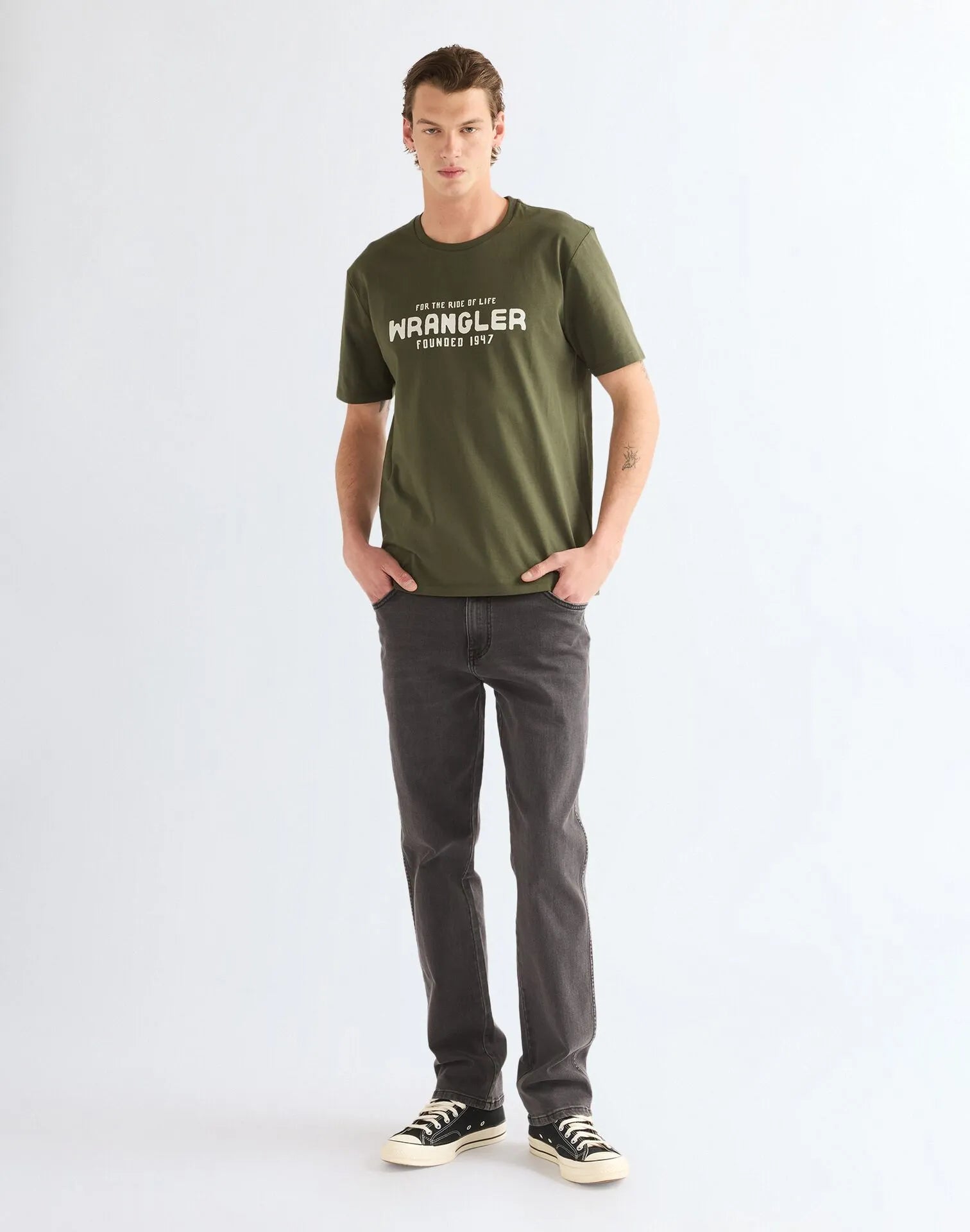 MĘSKA KOSZULKA WRANGLER GRAPHIC TEE DEEP DEPTHS 112387012
