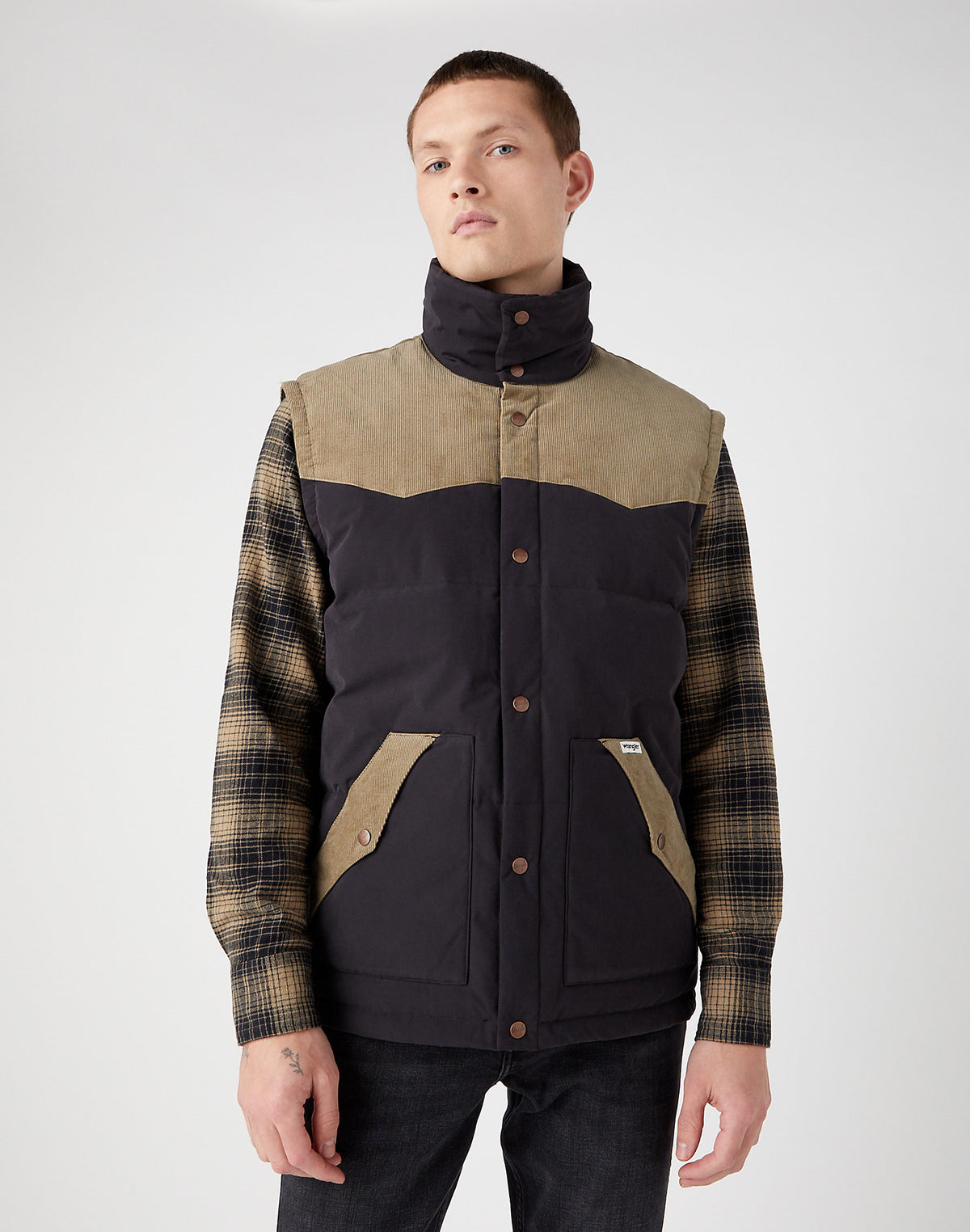 Męska Kurtka Zimowa Wrangler Detachable Sleeve Black 112341105