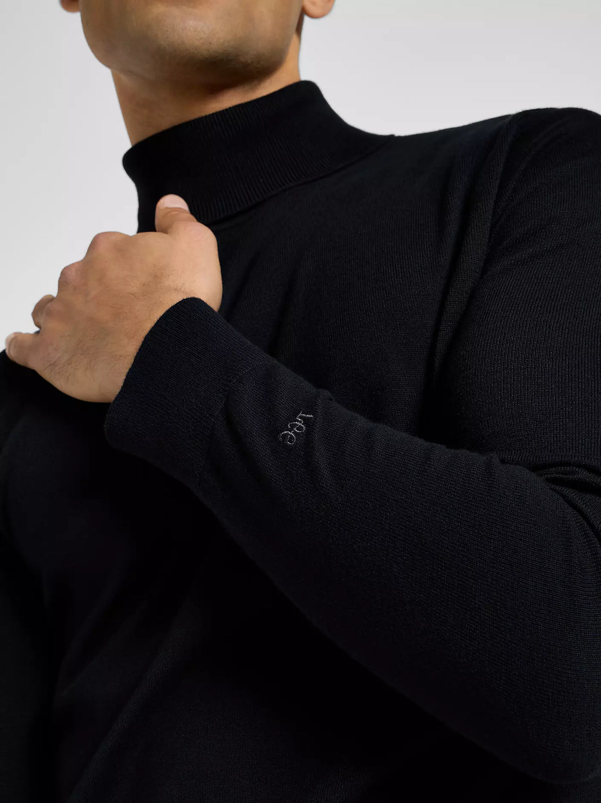MESKI SWETER LEE TURTLE NECK BLACK 112357969