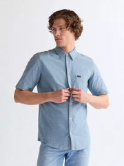 MĘSKIE KOSZULA WRANGLER SS CHAMBRAY SHIRT INDIGO 112378075