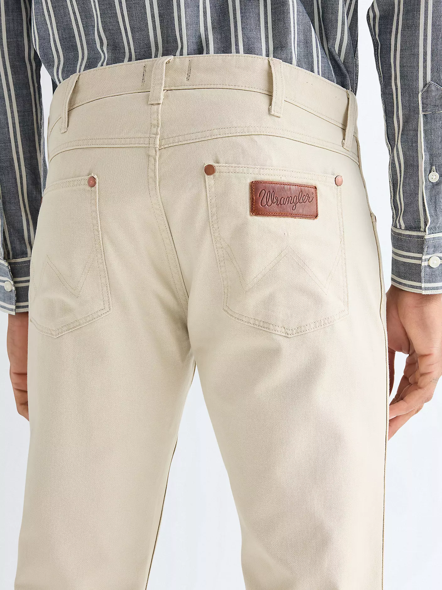 MĘSKIE SPODENIE WRANGLER GREENSBORO PELICAN 112378995