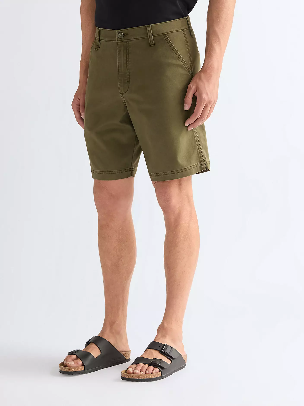 MĘSKIE SPODENKI WRANGLER CHINO SHORTS OLIVE NIGHT 112378917