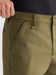 MĘSKIE SPODENKI WRANGLER CHINO SHORTS OLIVE NIGHT 112378917