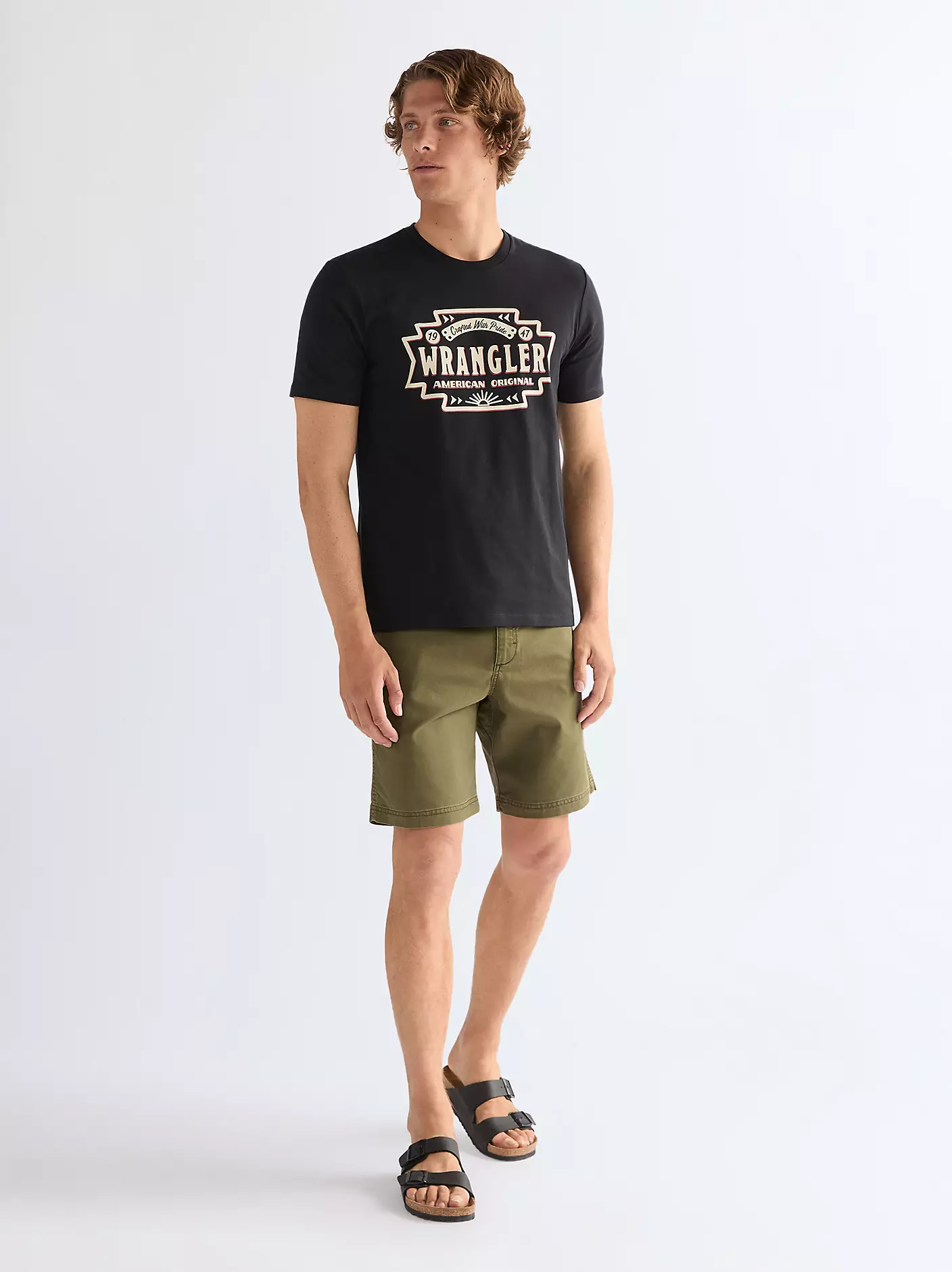 MĘSKIE SPODENKI WRANGLER CHINO SHORTS OLIVE NIGHT 112378917