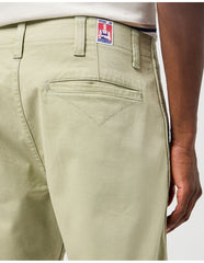 MESKIE SPODENKI WRANGLER CJ CHINO SHORTS TEA 112362921