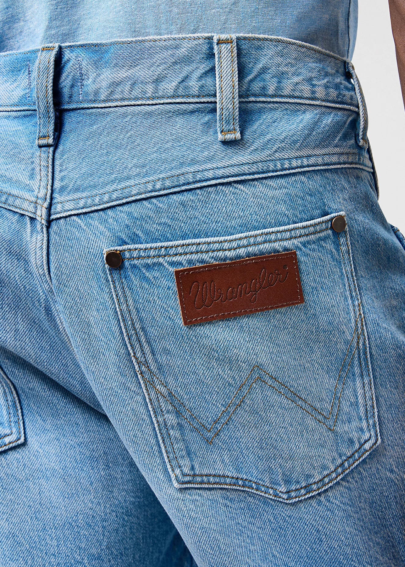 Męskie Spodenki Jeansowe Szorty Wrangler Frontier Short Frost 112362492
