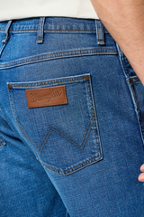 MĘSKIE SPODNIE JEANSOWE WRANGLER FRONTIER RAINDROP 112355016