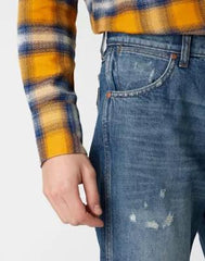 MĘSKIE SPODNIE JEANSOWE WRANGLER GREENSBORO ROUGH RIDER W15QY1367 112141202