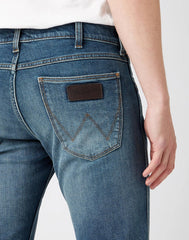 MĘSKIE SPODNIE JEANSOWE WRANGLER GREENSBORO SMOOTH DUST W15Q2837J 112141178